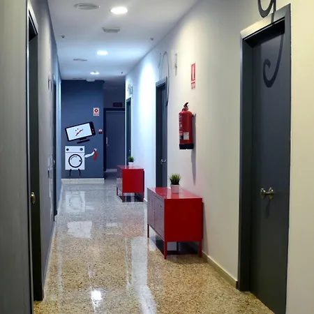 Quart Youth & ホステル