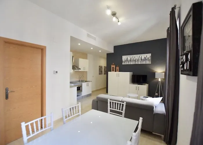 Hostal Quart Youth & *