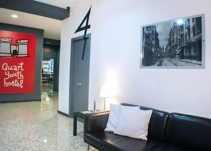 Hostel Quart Youth &